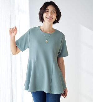 BELLUNA（ベルーナ）の「ポコポコエンボス素材　－３ｋｇ見えペプラムチュニック（チュニック）」｜サックス