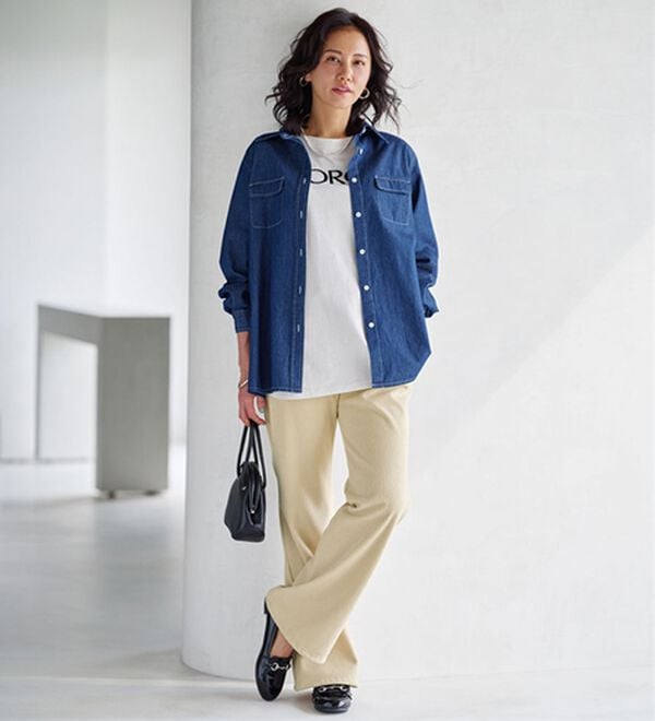 BELLUNA（ベルーナ）の「シュッと体型カバー！縦リブ素材裏ベロアフレアーパンツ（フルレングスパンツ）」｜詳細画像