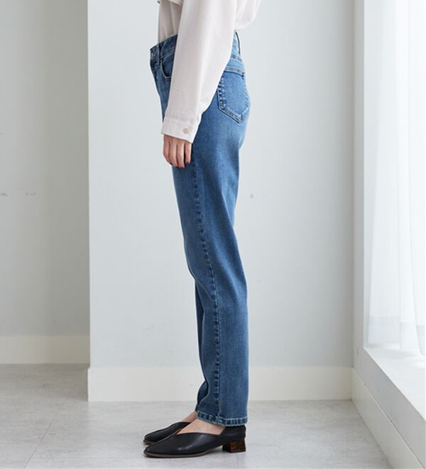 BELLUNA（ベルーナ）の「やわらかストレッチデニム素材スリムパンツ（フルレングスパンツ）」｜詳細画像