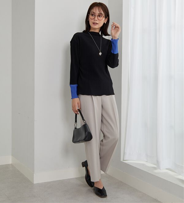 BELLUNA（ベルーナ）の「プリーツ素材配色デザインプルオーバー（カットソー）」｜詳細画像