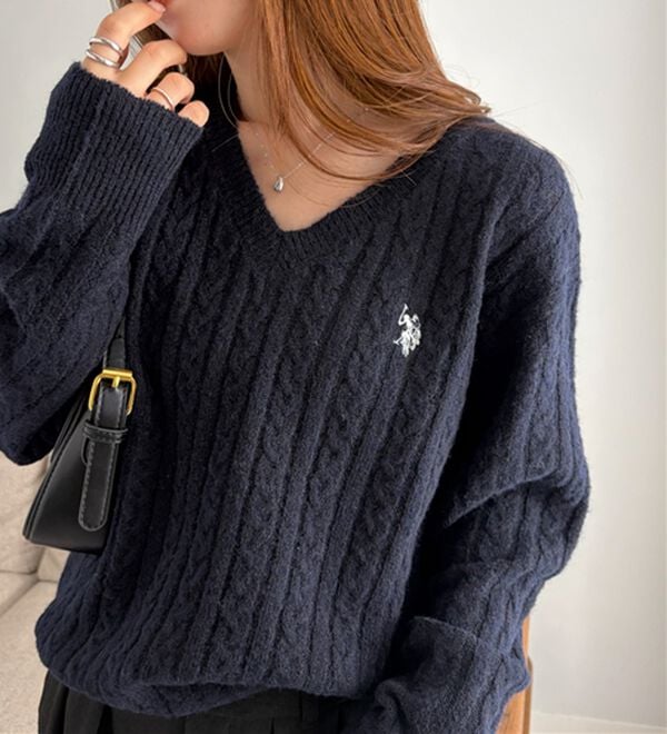 RANAN（ラナン）の「＜U.S.POLO ASSN.＞ワンポイントケーブルVネックニット（ニット・セーター）」｜詳細画像