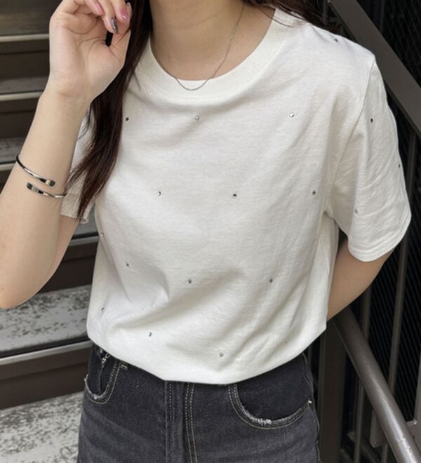 GeeRA（ジーラ）の「綿１００％ラインストーンドットＴシャツ（カットソー）」｜詳細画像