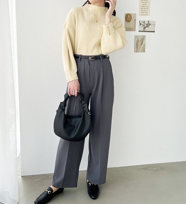 GeeRA（ジーラ）の「袖ボタンボトルネックリブニット（ニット・セーター）」｜詳細画像