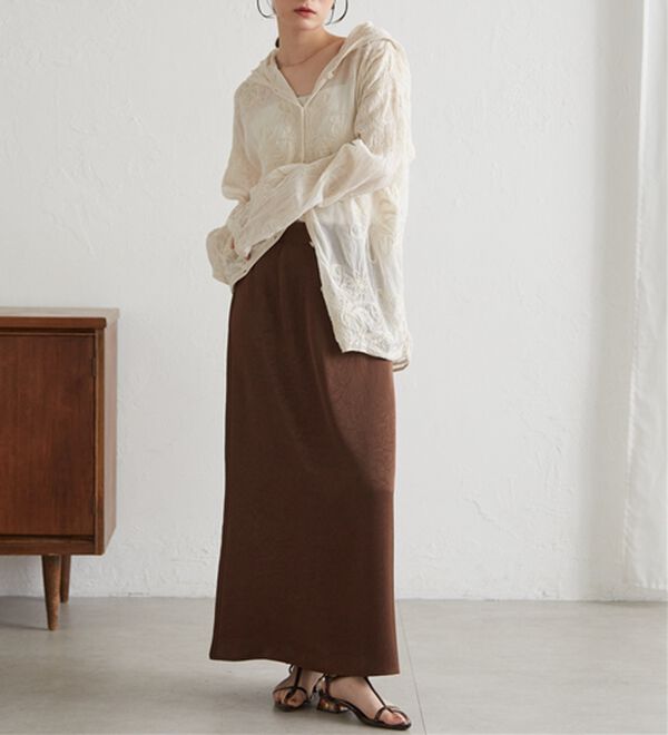 RANAN（ラナン）の「エンボスサテンナロースカート（ロングスカート）」｜詳細画像