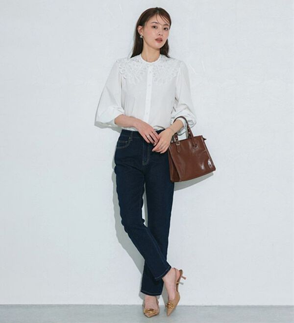 Pierrot（ピエロ）の「【ストレッチ素材】大人のためのゆるテーパードデニムパンツ（フルレングスパンツ）」｜詳細画像