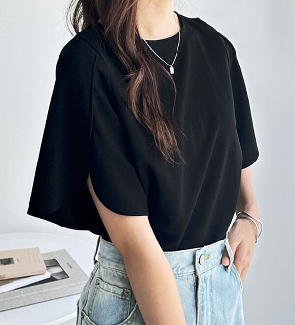 GeeRA（ジーラ）の「スリット入りフレアースリーブＴブラウス（ブラウス）」｜詳細画像