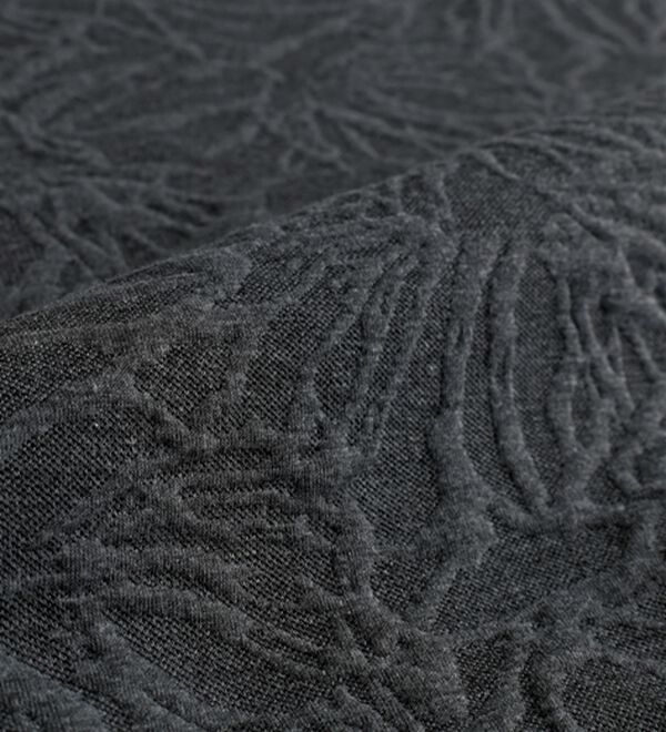 BELLUNA（ベルーナ）の「花柄ふくれジャカード素材プルオーバー（カットソー）」｜詳細画像