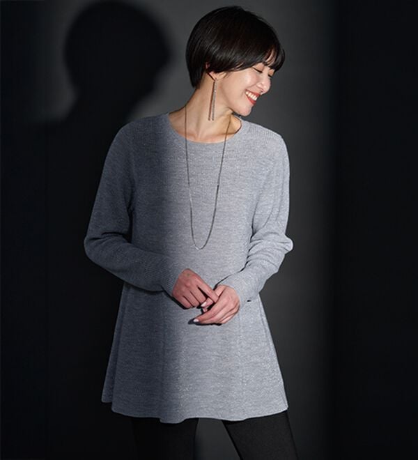 BELLUNA（ベルーナ）の「ラメ入りあぜ編フレアーニットチュニック（ニット・セーター）」｜詳細画像