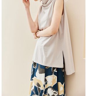 RANAN（ラナン）の「スリーブレスハイネックプルオーバー（カットソー）」｜ライトグレー