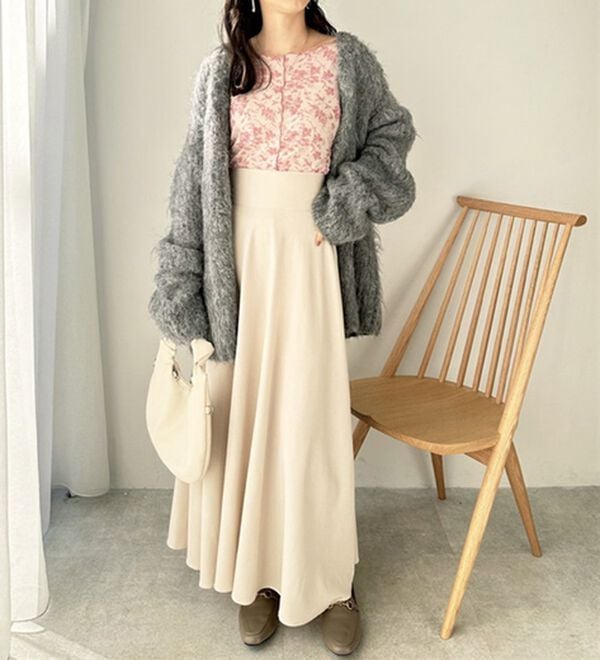 GeeRA（ジーラ）の「前後２ＷＡＹ花柄シアートップス（カットソー）」｜詳細画像