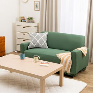 iellio（イエリオ）の「はっ水ひっかかりにくいソファカバー＜ｗｉｔｈＰｅｔ＞＜キズ汚れの目隠し・撥水・のびのび・ソファーカバー＞（ソファーカバー）」｜ボタニカルグリーン