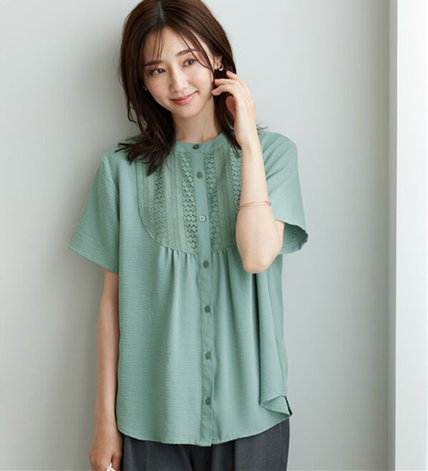 BELLUNA（ベルーナ）の「【2つの機能付き】お手入れ楽々！レース使いシャツチュニック（ブラウス）」｜詳細画像