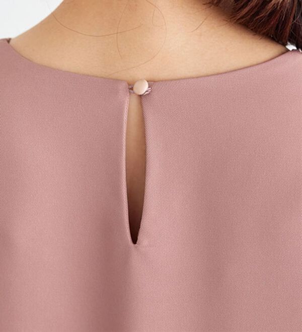 Pierrot（ピエロ）の「ラインデザインラップブラウス（ブラウス）」｜詳細画像