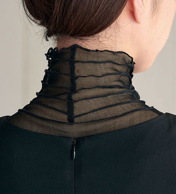 BELLUNA（ベルーナ）の「シルク１００％ロングネックカバー（ストール・スカーフ・マフラー）」｜詳細画像