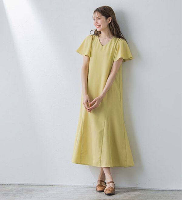 Pierrot（ピエロ）の「華奢見せフレア袖ワンピース（カットソーワンピース）」｜詳細画像