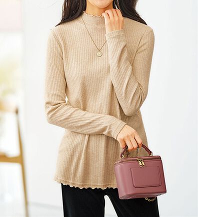 BELLUNA（ベルーナ）の「ラメ入りメローデザインプルオーバー（カットソー）」