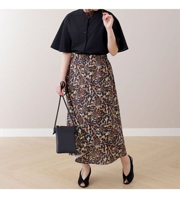 BELLUNA（ベルーナ）の「サッカー素材袖デザインブラウス（ブラウス）」｜詳細画像