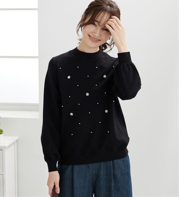 BELLUNA（ベルーナ）の「パール付ニットプルオーバー（ニット・セーター）」｜詳細画像