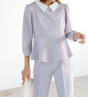 GeeRA（ジーラ）の「ミニ衿ペプラムデザインセットアップ（パンツスーツ）」｜パープルグレー