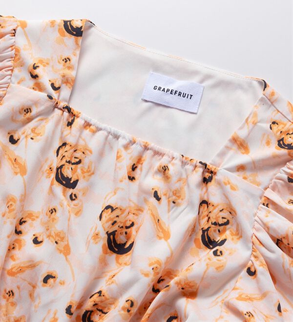 花柄プリントスクエアネックワンピ - ベルーナ【公式】