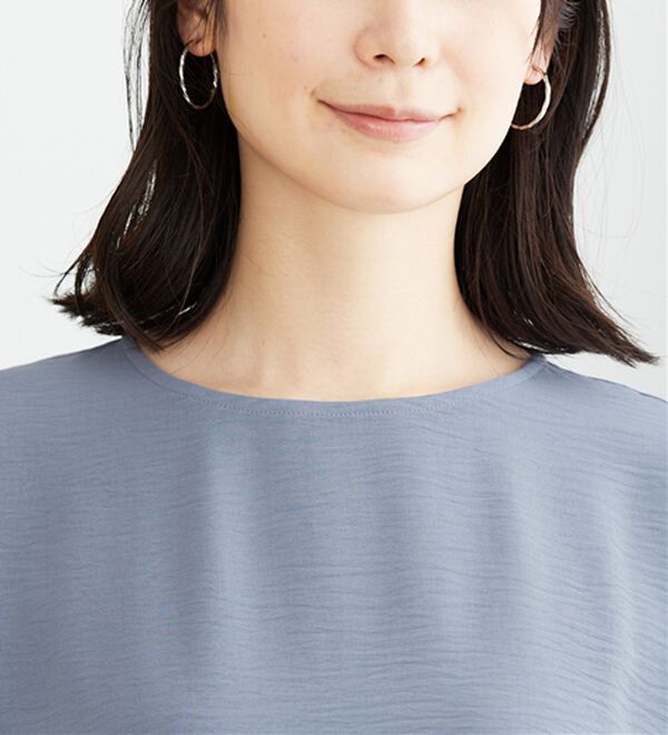 BELLUNA（ベルーナ）の「【2つの機能付き】お手入れ楽々！裾ギャザープルオーバー（ブラウス）」｜詳細画像