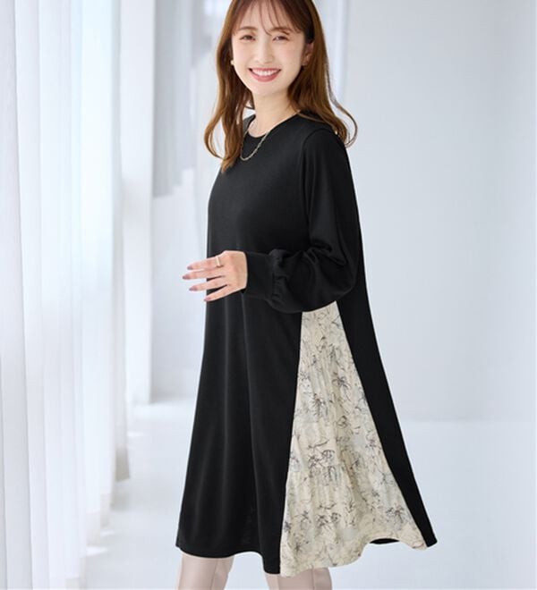 alotta（アロッタ）の「異素材切替チュニックワンピース（カットソーワンピース）」｜線画花柄