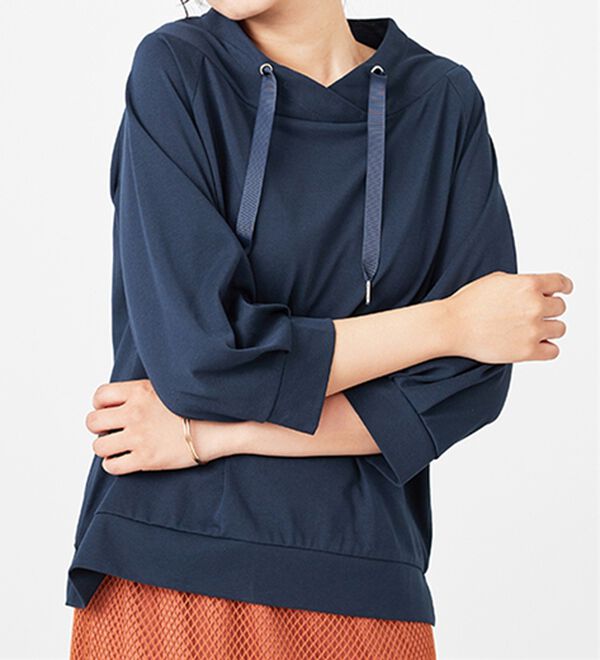 BELLUNA（ベルーナ）の「ヒンヤリ綿混ワイドネックプルオーバー（カットソー）」｜詳細画像