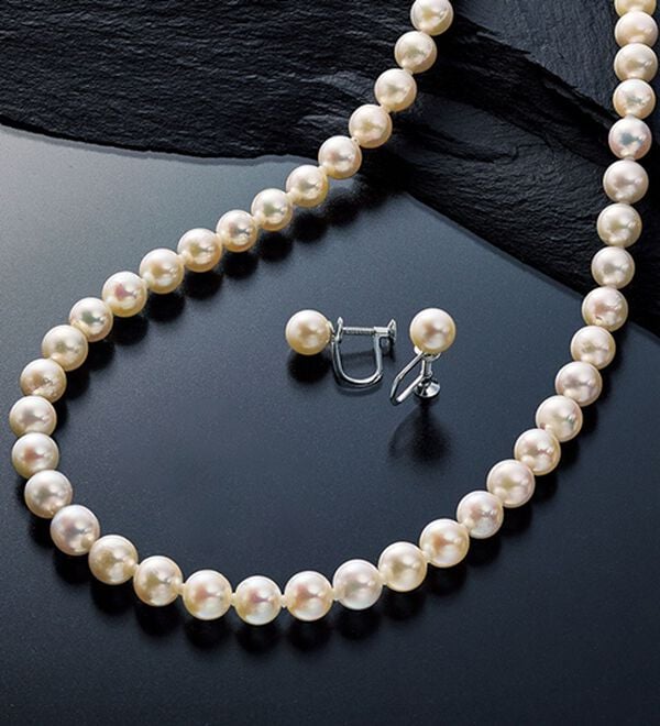 BELLUNA（ベルーナ）の「【２点セット】国産あこや真珠７．５～８ｍｍ珠２点セット鑑別付（ネックレス・ペンダント）」｜イヤリングセット