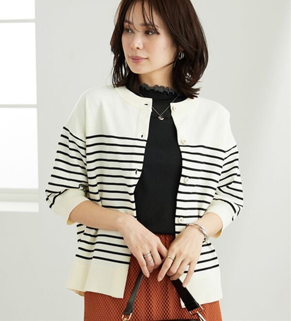 BELLUNA（ベルーナ）の「シアー素材重ね着風フリル衿プルオーバー（カットソー）」｜詳細画像