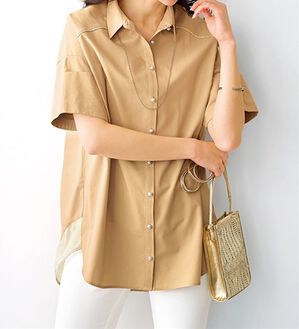 BELLUNA（ベルーナ）の「裾チュール切替パール釦シャツチュニック（チュニック）」｜ベージュ