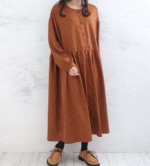 A HAPPY MARILYN（アハッピーマリリン）の「【ＬＬ～６Ｌ】「ゆとりＭＡＲＩＬＹＮ」ストライプ前開きシャツワンピース（シャツワンピース）」｜ブラウン