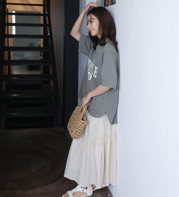 A HAPPY MARILYN（アハッピーマリリン）の「【Ｍ～８Ｌ】【接触冷感・ＵＶ対策】カレッジプリント裾ラウンドＴシャツ（Tシャツ）」｜詳細画像