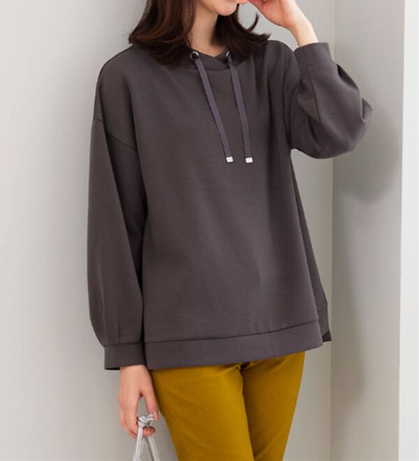 BELLUNA（ベルーナ）の「上品見えとろみワイドネックプルオーバー（カットソー）」｜詳細画像