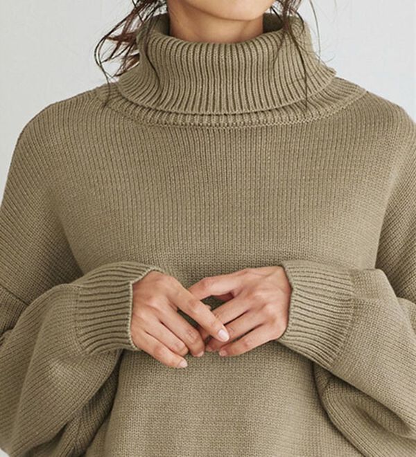 Pierrot（ピエロ）の「ゆったりサイドリボンタートルニット（ニット・セーター）」｜詳細画像