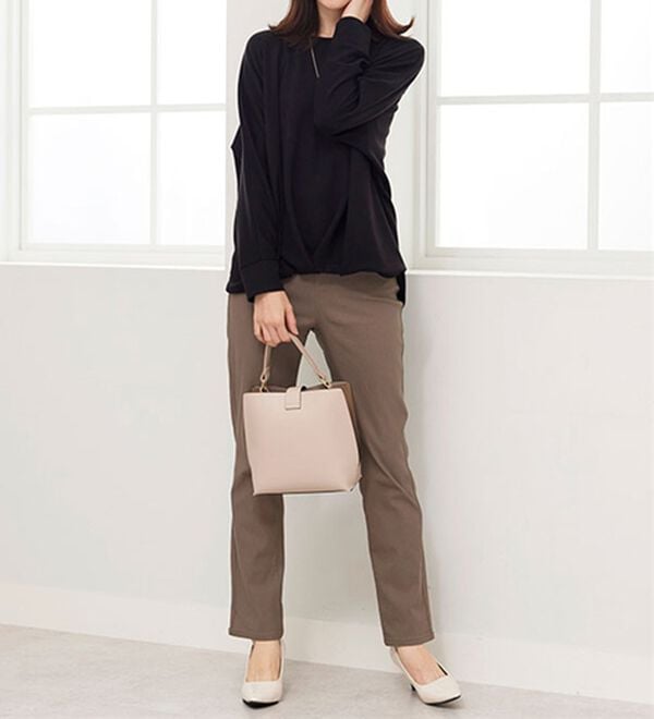 BELLUNA（ベルーナ）の「裏起毛ツイル素材ストレッチパンツ（フルレングスパンツ）」｜詳細画像