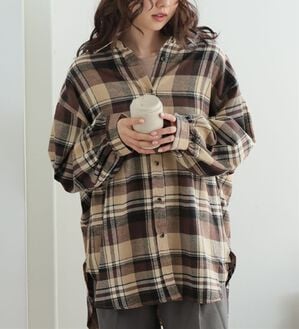 A HAPPY MARILYN（アハッピーマリリン）の「【ＬＬ～８Ｌ】フランネルボリューム袖チェックシャツ（ブラウス）」｜グレージュ