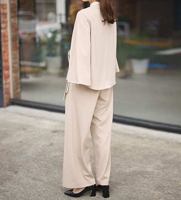 RANAN（ラナン）の「【２点セット】防しわ！洗える！ケープライクジャケットセットアップ（パンツスーツ）」｜詳細画像