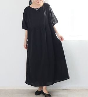 A HAPPY MARILYN（アハッピーマリリン）の「【Ｌ～６Ｌ】【風通るプレミアム】綿・楊柳、五分袖ウエスト切替ワンピース。（ロングワンピース）」｜ブラック