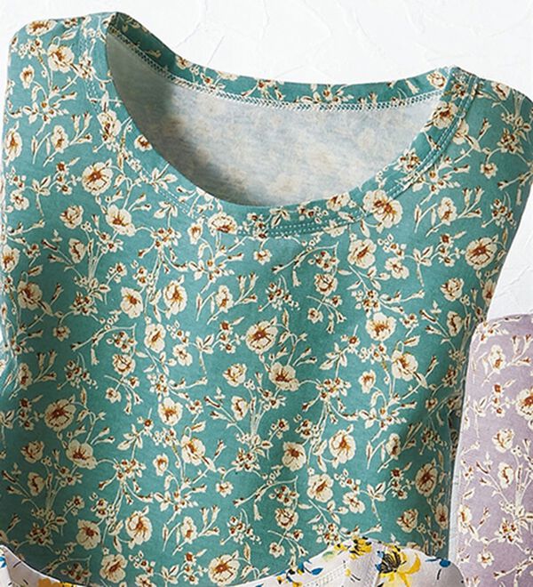 BELLUNA（ベルーナ）の「涼やか強撚綿１００％プリントプルオーバー（カットソー）」｜小花柄(セージ)