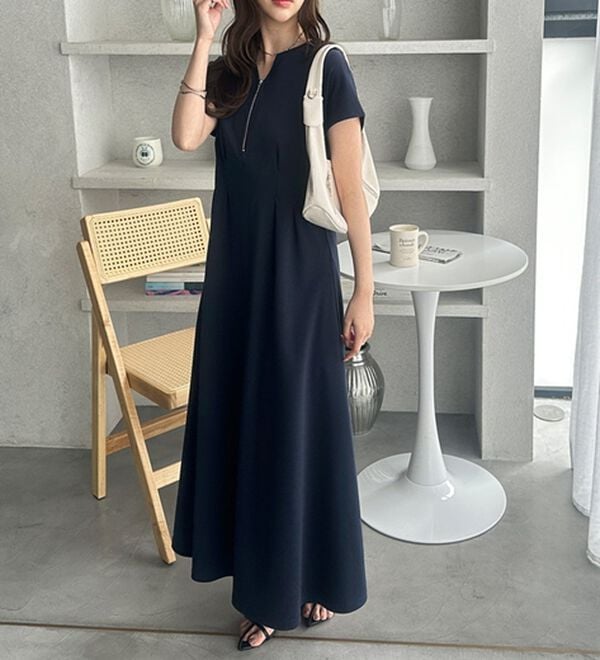 GeeRA（ジーラ）の「前後2WAYハーフジップフレンチ袖ワンピース（カットソーワンピース）」｜詳細画像
