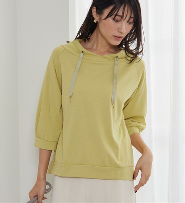 BELLUNA（ベルーナ）の「ヒンヤリ綿混ワイドネックプルオーバー（カットソー）」｜イエロー