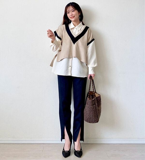 BELLUNA（ベルーナ）の「【低身長さん向け】美脚見えスリットテーパードパンツ（テーパードパンツ）」｜詳細画像