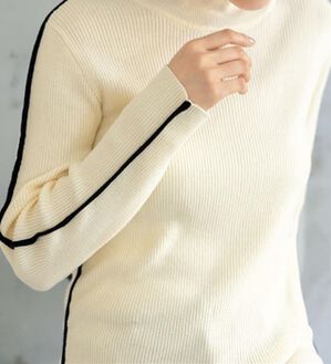 BELLUNA（ベルーナ）の「オーガニックコットン１００％吸湿発熱リブハイネックプルオーバー（ニット・セーター）」｜詳細画像