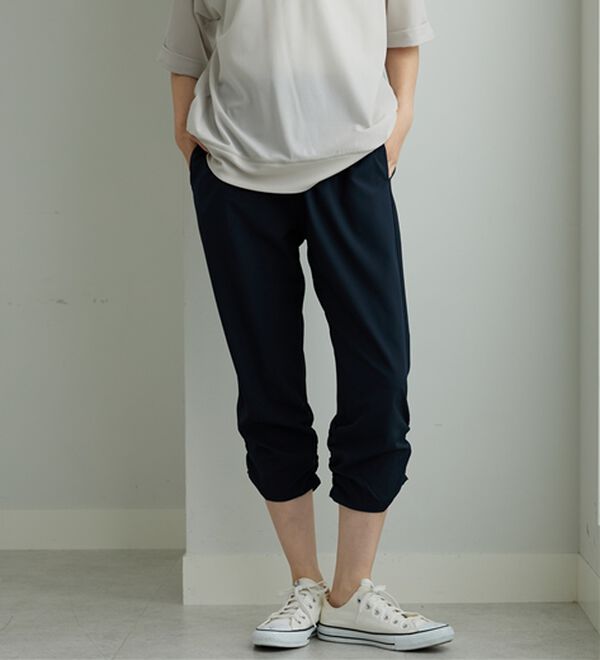 BELLUNA（ベルーナ）の「【接触冷感/UVカット/吸水速乾/軽量】ヒンヤリ＆速乾！裾くしゅクロップドパンツ（クロップドパンツ）」｜詳細画像
