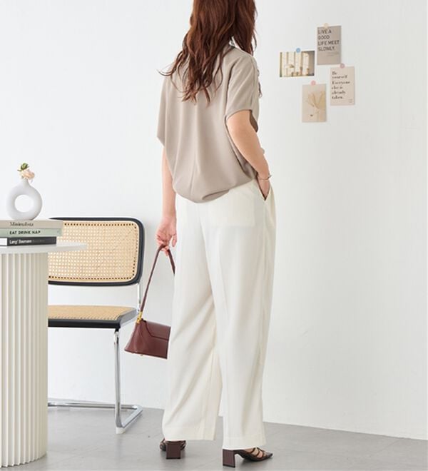 alotta（アロッタ）の「着痩せが叶うドルマンスリーブきれいめカットソー（カットソー）」｜詳細画像