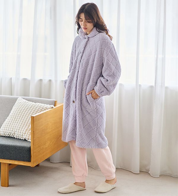 LAVIENNE（ラヴィエンヌ）の「もこもこダイヤフリースガウン（パジャマ・ルームウェア）」｜詳細画像