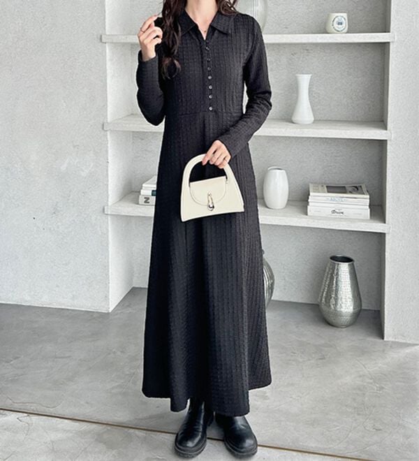 GeeRA（ジーラ）の「ポロ衿表面感素材マーメイドワンピース（カットソーワンピース）」｜詳細画像