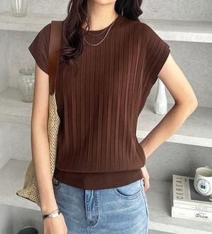 GeeRA（ジーラ）の「プリーツ編フレンチスリーブリブトップス（ニット・セーター）」｜ブラウン