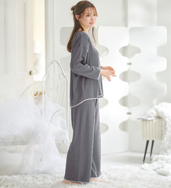 YU'NOW（ユナウ）の「【上下２点セット】ケーブルデザインパジャマ（パジャマ・ルームウェア）」｜詳細画像