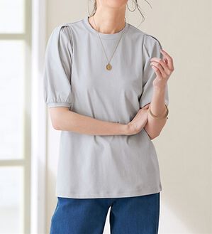 BELLUNA（ベルーナ）の「ひんやり綿混素材華奢見せプルオーバー（カットソー）」｜アイスグレー